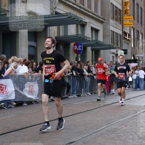 13.09.2026 - 21. swb-Marathon Bremen Strokosch-Dieckow http://msf.ph/oto/10330389 13.09.2026 13:22:09 Ziel 1933, 2481, 2499, 3855, 4204, 4211, 4483, 4697, 6621, 6891, 7586, 8447, 8547, 8574, 8694, 9668, 141, 148, 1209, 1601, 1645, 2051, 3021, 3338, 3652, 3774, 4581, 5193, 6976, 7098, 7625, 7917, 8438, 8452, 8924, 8947, 9599, 9839, 10120 meine-sportfotos.de