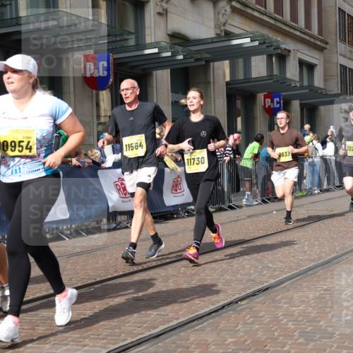 13.09.2026 - 21. swb-Marathon Bremen Strokosch-Dieckow http://msf.ph/oto/10330422 13.09.2026 11:02:42 Ziel 10185, 10195, 10296, 10528, 10531, 10598, 10633, 10715, 10727, 10731, 10783, 10954, 10955, 10959, 11070, 11095, 11107, 11313, 11493, 11564, 11676, 11697, 11719, 11730, 11785, 11836, 12071, 12214, 12247, 12421, 12432, 12448, 12465, 12483, 10154, 10190, 10273, 10274, 10278, 10338, 10738, 10783, 10885, 10945, 10985, 11096, 11137, 11261, 11505, 11508, 11526, 11554, 11662, 11701, 11776, 11890, 11945, 12154, 12169, 12252, 12429, 12451, 12489 meine-sportfotos.de
