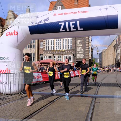 13.09.2026 - 21. swb-Marathon Bremen Tim E. http://msf.ph/oto/10330442 13.09.2026 11:03:55 Ziel 10090, 10091, 10327, 10420, 10569, 10902, 10950, 11211, 11411, 11595, 11655, 11746, 11868, 12074 meine-sportfotos.de