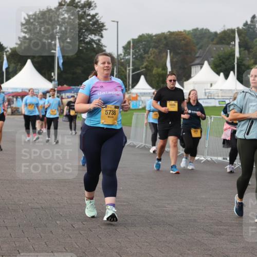 13.09.2026 - Kiel Lauf Andreas Tolksdorf http://msf.ph/oto/10330458 13.09.2026 09:32:17 Kiellinie 6, 38, 5738, 5688 meine-sportfotos.de
