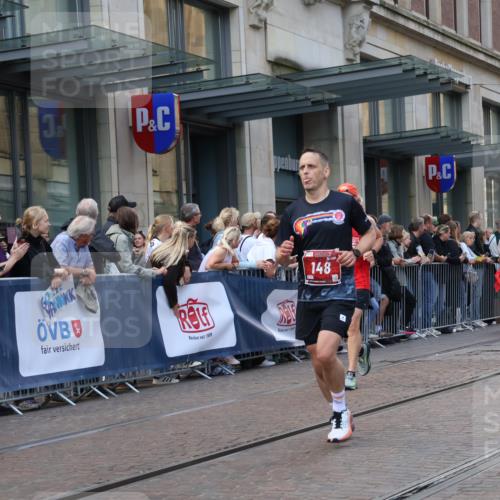 13.09.2026 - 21. swb-Marathon Bremen Strokosch-Dieckow http://msf.ph/oto/10330466 13.09.2026 13:22:12 Ziel 388, 1933, 2402, 2481, 2499, 2771, 3855, 4204, 4211, 4483, 4697, 6891, 7586, 8447, 8547, 8574, 8694, 9090, 9510, 9668, 141, 148, 1209, 1601, 1645, 2051, 2499, 3021, 3338, 3652, 3774, 4581, 5193, 6621, 7098, 7625, 7917, 8438, 8452, 8924, 9599, 9839 meine-sportfotos.de
