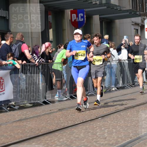 13.09.2026 - 21. swb-Marathon Bremen Strokosch-Dieckow http://msf.ph/oto/10330528 13.09.2026 11:02:46 Ziel 10150, 10185, 10195, 10528, 10531, 10598, 10715, 10727, 10731, 10959, 11070, 11095, 11313, 11493, 11564, 11676, 11697, 11730, 11785, 11830, 11836, 12214, 12247, 12421, 12432, 12448, 12465, 12483, 10190, 10296, 10633, 10783, 10945, 10954, 10955, 10985, 11096, 11107, 11137, 11261, 11508, 11526, 11554, 11564, 11662, 11701, 11719, 11730, 11776, 11890, 11945, 12071, 12154, 12169, 12247, 12252, 12429, 12451, 12489 meine-sportfotos.de
