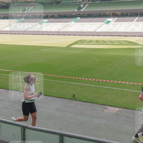 13.09.2026 - 21. swb-Marathon Bremen Michael Burmester http://msf.ph/oto/10330534 13.09.2026 13:01:57 Laufen im Stadion 150, 242, 282, 318, 440, 531, 687, 722, 930, 936, 946, 1006, 1067, 1163, 1250, 1436, 1448, 1582, 1896, 2033, 2047, 2062, 2292, 2345, 2364, 2370, 2378, 2409, 2427, 2485, 2490, 2491, 2560, 2561, 2627, 2638, 2658, 2666, 2668, 2708, 2781, 2967, 2987, 3013, 3044, 3163, 3164, 3173, 3187, 3248, 3258, 3294, 3334, 3372, 3374, 3375, 3385, 3392, 3524, 3526, 3527, 3576, 3603, 3642, 3667, 3721, 3774, 3806, 3852, 3856, 3893, 4000, 4506, 4558 meine-sportfotos.de