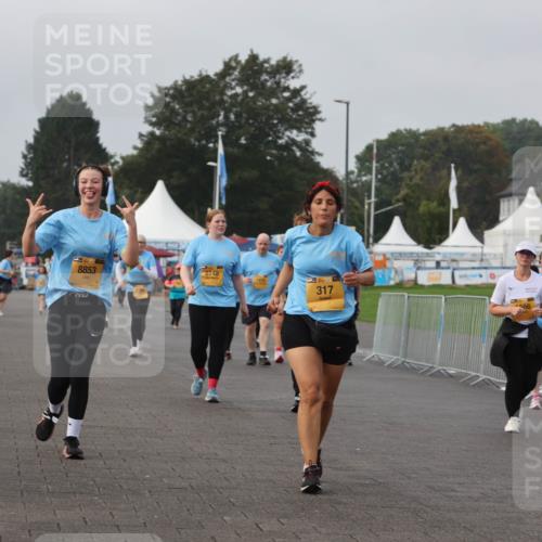 13.09.2026 - Kiel Lauf Andreas Tolksdorf http://msf.ph/oto/10330538 13.09.2026 09:32:24 Kiellinie 36, 8853, 6143, 317, 566, 5497 meine-sportfotos.de