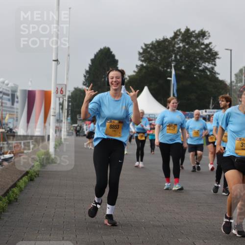 13.09.2026 - Kiel Lauf Andreas Tolksdorf http://msf.ph/oto/10330547 13.09.2026 09:32:25 Kiellinie 36, 39, 8853, 6148, 96, 38, 317 meine-sportfotos.de