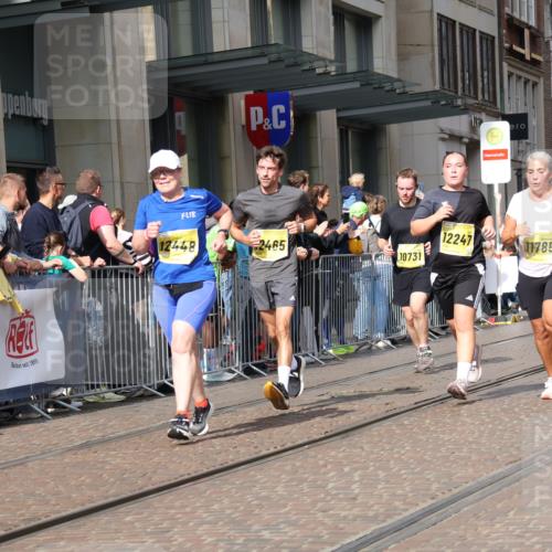 13.09.2026 - 21. swb-Marathon Bremen Strokosch-Dieckow http://msf.ph/oto/10330561 13.09.2026 11:02:47 Ziel 10150, 10185, 10195, 10528, 10531, 10598, 10715, 10727, 10731, 10959, 11070, 11095, 11313, 11493, 11676, 11697, 11785, 11830, 11836, 12214, 12421, 12432, 12448, 12465, 12483, 10190, 10296, 10633, 10783, 10945, 10954, 10955, 10985, 11096, 11107, 11137, 11261, 11508, 11526, 11554, 11564, 11662, 11701, 11719, 11730, 11776, 11785, 11890, 11945, 12071, 12154, 12169, 12247, 12252, 12429, 12451, 12489 meine-sportfotos.de