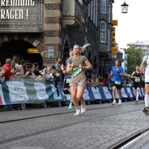 13.09.2026 - 21. swb-Marathon Bremen Strokosch-Dieckow http://msf.ph/oto/10330627 13.09.2026 13:15:06 Ziel 199, 615, 616, 889, 1455, 1748, 2251, 2847, 2971, 2997, 3012, 3057, 3175, 3206, 3834, 4097, 4226, 4246, 4569, 4586, 4968, 5239, 5315, 5649, 5796, 5962, 6379, 6404, 6472, 7251, 7782, 8366, 8409, 9242, 9523, 10016, 13141, 1664, 3357, 3743, 4111, 4382, 4992, 5003, 5149, 5385, 6011, 6773, 6902, 7497, 7515, 7717, 7730, 8086, 8254, 8255, 9253, 9338, 9483, 13137, 13139 meine-sportfotos.de