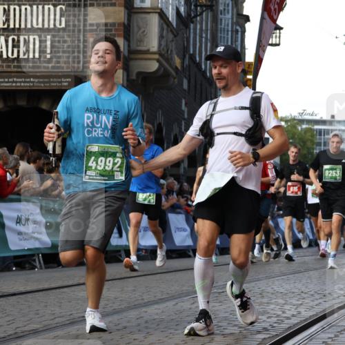 13.09.2026 - 21. swb-Marathon Bremen Strokosch-Dieckow http://msf.ph/oto/10330651 13.09.2026 13:15:08 Ziel 615, 616, 889, 1455, 1748, 2251, 2847, 2971, 2997, 3012, 3057, 3175, 3206, 3834, 4097, 4226, 4246, 4569, 4586, 4968, 5315, 5471, 5649, 5796, 5962, 6379, 6404, 6472, 6528, 7251, 7782, 8409, 9242, 9523, 9797, 10016, 13141, 1664, 3357, 3743, 4111, 4646, 5003, 5149, 5385, 6011, 6773, 6902, 7497, 7515, 7717, 7730, 8086, 8254, 8255, 9253, 9483, 13137, 13139 meine-sportfotos.de