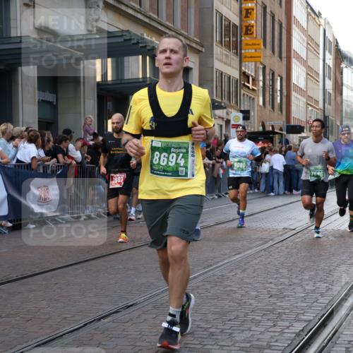 13.09.2026 - 21. swb-Marathon Bremen Strokosch-Dieckow http://msf.ph/oto/10330688 13.09.2026 13:22:19 Ziel 388, 913, 1933, 2402, 2481, 2771, 2806, 3855, 4483, 4697, 6707, 6792, 6891, 7586, 8547, 8551, 8694, 9090, 9510, 148, 1601, 1645, 2051, 2499, 3021, 3652, 4204, 4211, 6621, 7625, 7917, 8447, 8452, 8574, 8924, 9599, 9668, 9839 meine-sportfotos.de