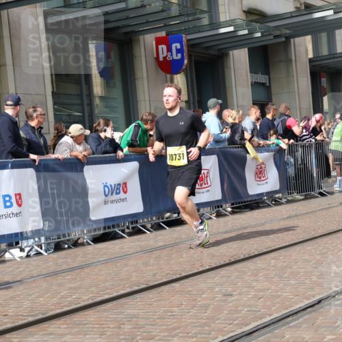 13.09.2026 - 21. swb-Marathon Bremen Strokosch-Dieckow http://msf.ph/oto/10330698 13.09.2026 11:02:51 Ziel 10092, 10150, 10185, 10195, 10237, 10528, 10531, 10598, 10715, 10724, 10727, 10731, 10959, 11070, 11095, 11313, 11493, 11676, 11697, 11830, 11836, 12068, 12184, 12185, 12214, 12421, 12432, 12448, 12483, 10190, 10296, 10633, 10783, 10945, 10954, 10955, 10985, 11096, 11107, 11261, 11508, 11526, 11554, 11564, 11662, 11701, 11719, 11730, 11776, 11785, 11945, 12071, 12154, 12247, 12252, 12429, 12451, 12465, 12489 meine-sportfotos.de