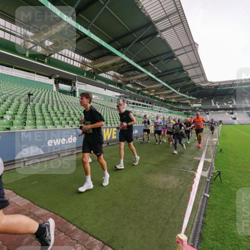 13.09.2026 - 21. swb-Marathon Bremen Michael Burmester http://msf.ph/oto/10330726 13.09.2026 13:36:31 Laufen im Stadion 444, 462, 491, 496, 590, 657, 799, 1015, 1132, 1135, 1279, 1432, 1620, 1726, 1762, 1887, 1934, 1951, 1965, 1974, 1977, 2078, 2227, 2578, 2639, 2650, 2688, 2789, 2842, 2892, 2894, 2933, 2939, 3090, 3161, 3169, 3178, 3299, 3303, 3406, 3408, 3463, 3472, 3498, 3555, 3570, 3573, 3588, 3640, 3731, 3779, 3801, 3839, 3985, 3992, 3993, 4084, 4145, 4200, 4210, 4290, 4464, 4538, 4801, 4880, 4967, 5000, 5034, 5182, 5332, 5461, 5679, 5818 meine-sportfotos.de