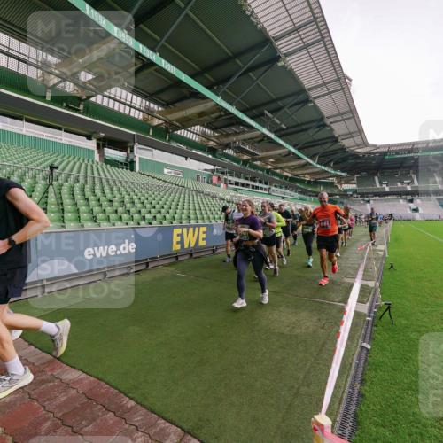 13.09.2026 - 21. swb-Marathon Bremen Michael Burmester http://msf.ph/oto/10330743 13.09.2026 13:36:32 Laufen im Stadion 444, 462, 491, 496, 590, 657, 756, 799, 1015, 1132, 1135, 1279, 1432, 1620, 1726, 1762, 1887, 1934, 1951, 1965, 1974, 1977, 2078, 2227, 2578, 2639, 2650, 2688, 2789, 2842, 2892, 2894, 2933, 2939, 3090, 3161, 3169, 3178, 3299, 3303, 3406, 3408, 3463, 3472, 3498, 3555, 3570, 3573, 3588, 3640, 3731, 3779, 3801, 3839, 3985, 3992, 3993, 4084, 4145, 4200, 4210, 4290, 4464, 4538, 4801, 4880, 4967, 5000, 5034, 5182, 5332, 5461, 5536, 5679, 5818 meine-sportfotos.de