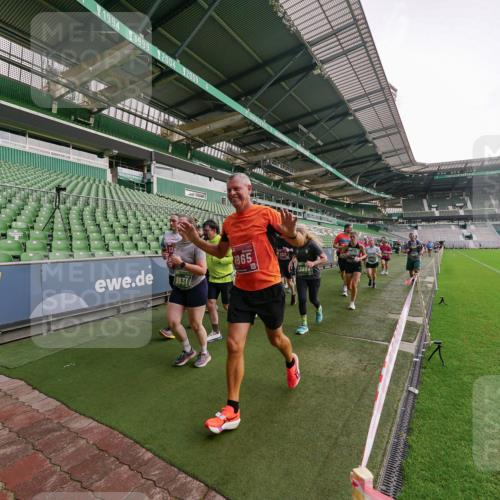 13.09.2026 - 21. swb-Marathon Bremen Michael Burmester http://msf.ph/oto/10330761 13.09.2026 13:36:34 Laufen im Stadion 444, 462, 491, 496, 590, 657, 756, 799, 1015, 1132, 1135, 1279, 1432, 1620, 1726, 1762, 1887, 1934, 1951, 1965, 1974, 1977, 2078, 2227, 2578, 2639, 2650, 2688, 2789, 2842, 2892, 2894, 2933, 2939, 3090, 3161, 3169, 3178, 3299, 3303, 3406, 3408, 3427, 3463, 3472, 3498, 3555, 3570, 3573, 3588, 3640, 3731, 3779, 3801, 3839, 3985, 3992, 3993, 4084, 4145, 4200, 4210, 4290, 4464, 4538, 4801, 4880, 4967, 5000, 5034, 5182, 5332, 5461, 5536, 5679, 5818 meine-sportfotos.de