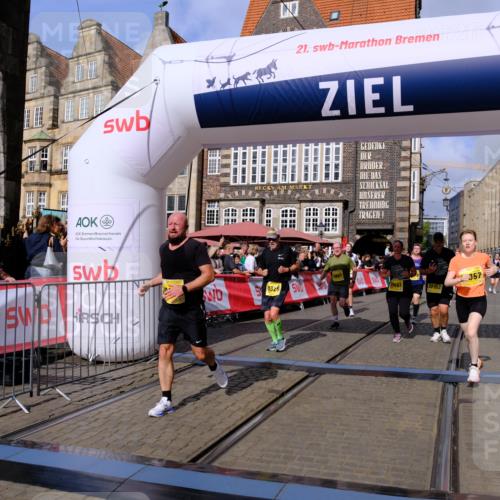 13.09.2026 - 21. swb-Marathon Bremen Tim E. http://msf.ph/oto/10330831 13.09.2026 11:04:07 Ziel 10090, 10091, 10152, 10327, 10357, 10403, 10429, 10569, 10607, 10659, 10720, 10796, 10918, 10950, 11149, 11319, 11325, 11451, 11470, 11471, 11511, 11595, 11618, 11868, 11967, 12074, 12260, 12392, 12433, 12504 meine-sportfotos.de