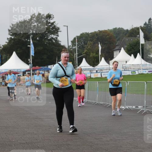 13.09.2026 - Kiel Lauf Andreas Tolksdorf http://msf.ph/oto/10330854 13.09.2026 09:32:53 Kiellinie 2574, 2967 meine-sportfotos.de