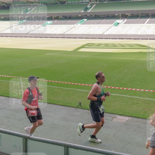 13.09.2026 - 21. swb-Marathon Bremen Michael Burmester http://msf.ph/oto/10330959 13.09.2026 13:02:37 Laufen im Stadion 150, 282, 531, 722, 762, 930, 936, 940, 946, 1006, 1014, 1067, 1163, 1250, 1436, 1448, 1460, 1582, 1611, 1896, 2033, 2047, 2062, 2276, 2292, 2345, 2364, 2378, 2421, 2491, 2513, 2638, 2666, 2668, 2779, 2900, 2987, 3013, 3044, 3114, 3135, 3163, 3164, 3187, 3248, 3258, 3294, 3334, 3360, 3372, 3374, 3375, 3392, 3460, 3496, 3526, 3527, 3576, 3585, 3603, 3667, 3721, 3806, 3846, 3852, 3893, 3938, 3970, 3983, 4000, 4077, 4133, 4506, 4558 meine-sportfotos.de