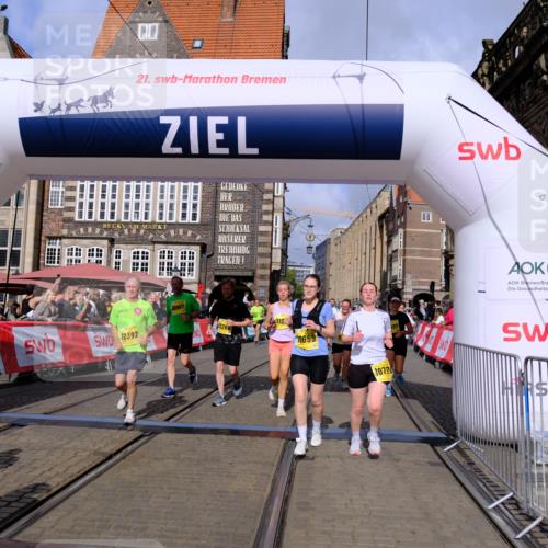 13.09.2026 - 21. swb-Marathon Bremen Tim E. http://msf.ph/oto/10330963 13.09.2026 11:04:13 Ziel 10152, 10357, 10403, 10429, 10607, 10659, 10720, 10726, 10796, 10912, 10913, 10918, 11149, 11319, 11325, 11451, 11470, 11471, 11511, 11618, 11868, 11967, 12140, 12260, 12392, 12433, 12504 meine-sportfotos.de