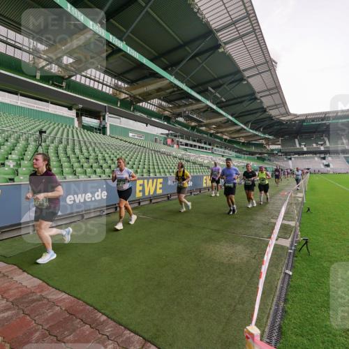 13.09.2026 - 21. swb-Marathon Bremen Michael Burmester http://msf.ph/oto/10330970 13.09.2026 13:37:03 Laufen im Stadion 360, 410, 421, 444, 491, 590, 657, 756, 799, 971, 1015, 1132, 1135, 1279, 1432, 1620, 1726, 1734, 1762, 1887, 1934, 1951, 2060, 2078, 2227, 2578, 2639, 2688, 2772, 2842, 2892, 2933, 2939, 3161, 3169, 3178, 3299, 3303, 3408, 3427, 3463, 3472, 3498, 3499, 3555, 3570, 3573, 3588, 3640, 3646, 3731, 3779, 3801, 3839, 3985, 3992, 3993, 4084, 4145, 4210, 4252, 4416, 4464, 4538, 4801, 4845, 4939, 5034, 5145, 5166, 5182, 5210, 5332, 5461, 5536, 5679 meine-sportfotos.de