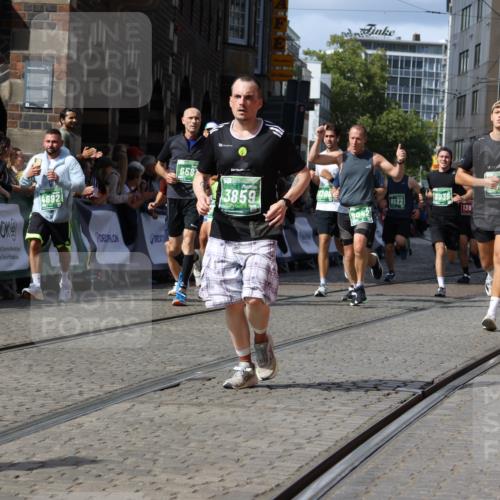 13.09.2026 - 21. swb-Marathon Bremen Strokosch-Dieckow http://msf.ph/oto/10330982 13.09.2026 13:31:30 Ziel 217, 1398, 1479, 2244, 2513, 2802, 2902, 3396, 3762, 3800, 4477, 4647, 5673, 5720, 5846, 6419, 6619, 6732, 7198, 7296, 7359, 7637, 7798, 7812, 7882, 8035, 8097, 8342, 8382, 8726, 9147, 9274, 9337, 9822, 9937, 9958, 9969, 9977, 13066, 310, 1600, 3115, 3239, 3244, 3858, 3859, 4164, 4273, 4692, 4889, 5426, 5899, 6039, 6062, 6100, 6193, 6213, 6581, 6602, 7032, 7260, 7608, 7941, 7964, 8042, 8078, 8166, 8205, 8206, 8364, 8495, 8522, 9033, 9293, 9568, 9903, 9914, 13151 meine-sportfotos.de