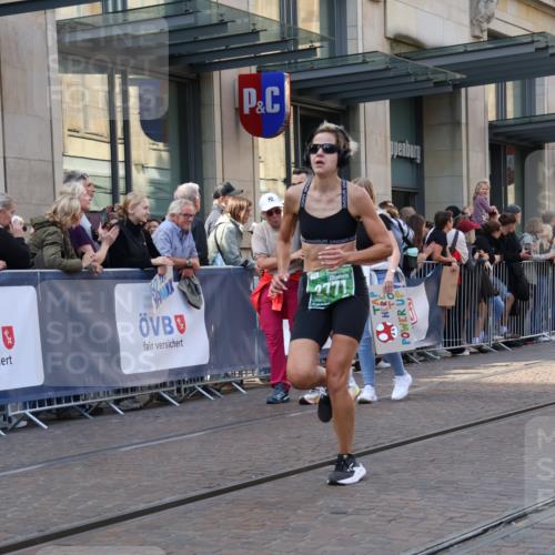 13.09.2026 - 21. swb-Marathon Bremen Strokosch-Dieckow http://msf.ph/oto/10330983 13.09.2026 13:22:27 Ziel 388, 913, 1963, 2040, 2402, 2481, 2771, 2806, 3145, 3560, 4483, 6707, 6737, 6792, 6891, 7586, 8547, 8551, 8646, 8694, 9090, 9510, 1601, 1645, 1933, 2499, 3021, 3855, 4204, 4211, 4697, 6621, 7625, 7917, 8447, 8574, 9668, 9839 meine-sportfotos.de