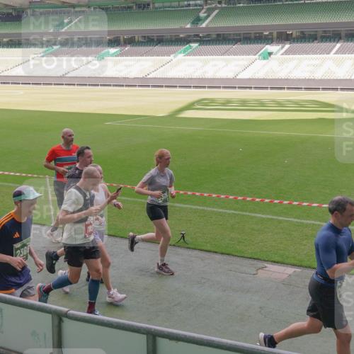 13.09.2026 - 21. swb-Marathon Bremen Michael Burmester http://msf.ph/oto/10330988 13.09.2026 13:02:39 Laufen im Stadion 150, 282, 531, 722, 762, 930, 936, 940, 946, 1006, 1014, 1067, 1163, 1250, 1436, 1448, 1460, 1582, 1611, 1896, 2033, 2047, 2062, 2276, 2292, 2345, 2364, 2378, 2421, 2491, 2513, 2625, 2638, 2666, 2668, 2779, 2900, 2934, 2987, 3013, 3044, 3114, 3135, 3163, 3164, 3187, 3248, 3258, 3294, 3334, 3360, 3372, 3374, 3392, 3460, 3496, 3510, 3526, 3527, 3576, 3585, 3597, 3603, 3667, 3721, 3806, 3846, 3852, 3859, 3893, 3938, 3970, 3983, 4000, 4077, 4133, 4506, 4558 meine-sportfotos.de