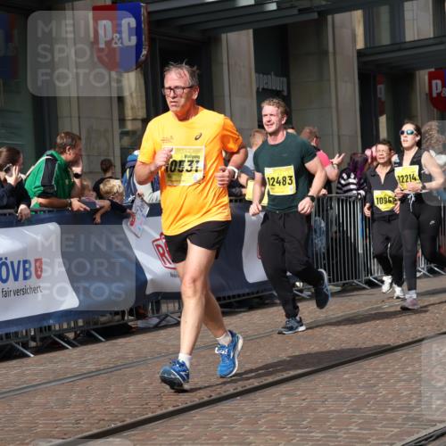13.09.2026 - 21. swb-Marathon Bremen Strokosch-Dieckow http://msf.ph/oto/10330990 13.09.2026 11:02:57 Ziel 10092, 10150, 10185, 10187, 10195, 10237, 10309, 10528, 10531, 10598, 10715, 10724, 10727, 10904, 10959, 11070, 11095, 11493, 11598, 11676, 11773, 11830, 11836, 12068, 12184, 12185, 12214, 12421, 12432, 12483, 12611, 10185, 10190, 10296, 10633, 10731, 10783, 10945, 10954, 10955, 10985, 11096, 11107, 11261, 11313, 11564, 11662, 11697, 11701, 11719, 11730, 11776, 11785, 12071, 12154, 12247, 12429, 12448, 12451, 12465 meine-sportfotos.de