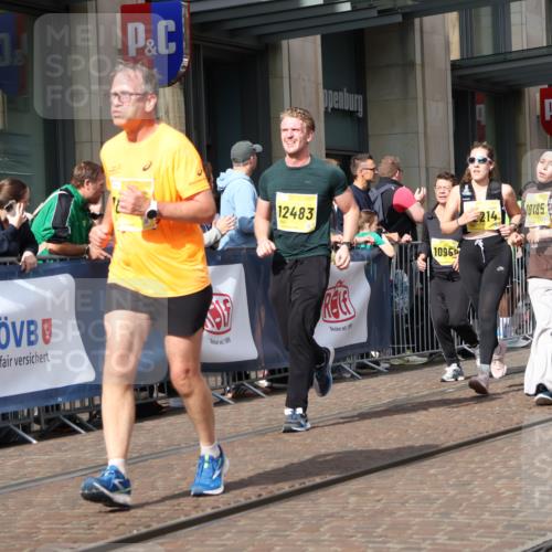 13.09.2026 - 21. swb-Marathon Bremen Strokosch-Dieckow http://msf.ph/oto/10331003 13.09.2026 11:02:57 Ziel 10092, 10150, 10185, 10187, 10195, 10237, 10309, 10528, 10531, 10598, 10715, 10724, 10727, 10904, 10959, 11070, 11095, 11493, 11598, 11676, 11773, 11830, 11836, 12068, 12184, 12185, 12214, 12421, 12432, 12483, 12611, 10185, 10190, 10296, 10633, 10731, 10783, 10945, 10954, 10955, 10985, 11096, 11107, 11261, 11313, 11564, 11662, 11697, 11701, 11719, 11730, 11776, 11785, 12071, 12154, 12247, 12429, 12448, 12451, 12465 meine-sportfotos.de