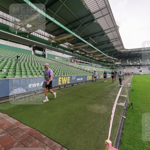 13.09.2026 - 21. swb-Marathon Bremen Michael Burmester http://msf.ph/oto/10331007 13.09.2026 13:37:08 Laufen im Stadion 360, 410, 421, 444, 491, 590, 657, 756, 799, 971, 1015, 1132, 1135, 1279, 1432, 1620, 1726, 1734, 1762, 1887, 1934, 1951, 2060, 2078, 2227, 2578, 2639, 2688, 2772, 2842, 2892, 2933, 2939, 3161, 3169, 3178, 3299, 3303, 3408, 3427, 3463, 3472, 3498, 3499, 3555, 3570, 3573, 3588, 3640, 3646, 3731, 3779, 3839, 3919, 3985, 3992, 3993, 4084, 4145, 4210, 4252, 4416, 4464, 4538, 4801, 4845, 4939, 5034, 5145, 5166, 5182, 5210, 5332, 5461, 5536, 5679 meine-sportfotos.de