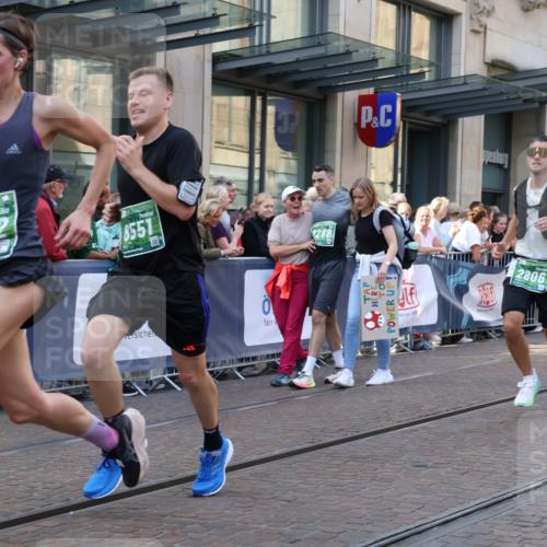 13.09.2026 - 21. swb-Marathon Bremen Strokosch-Dieckow http://msf.ph/oto/10331058 13.09.2026 13:22:29 Ziel 388, 913, 1963, 2040, 2402, 2771, 2806, 3145, 3560, 4483, 6707, 6737, 6792, 7586, 8377, 8547, 8551, 8646, 8694, 9090, 9510, 1601, 1645, 1933, 2481, 2499, 3021, 3855, 4204, 4211, 4697, 6621, 6891, 7625, 7917, 8447, 8574, 9668 meine-sportfotos.de