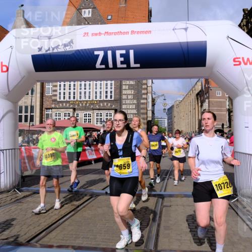 13.09.2026 - 21. swb-Marathon Bremen Tim E. http://msf.ph/oto/10331059 13.09.2026 11:04:14 Ziel 10152, 10357, 10403, 10429, 10607, 10659, 10720, 10726, 10796, 10912, 10913, 10918, 11149, 11318, 11319, 11325, 11451, 11470, 11471, 11511, 11618, 11868, 11909, 11967, 12140, 12260, 12392, 12433, 12504 meine-sportfotos.de