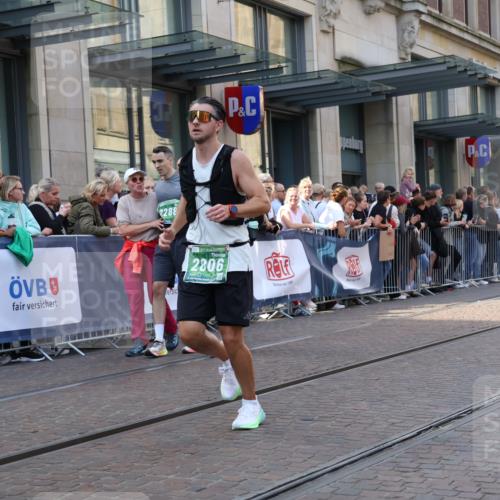 13.09.2026 - 21. swb-Marathon Bremen Strokosch-Dieckow http://msf.ph/oto/10331090 13.09.2026 13:22:29 Ziel 388, 913, 1963, 2040, 2402, 2771, 2806, 3145, 3560, 4483, 6707, 6737, 6792, 7586, 8377, 8547, 8551, 8646, 8694, 9090, 9510, 1601, 1645, 1933, 2481, 2499, 3021, 3855, 4204, 4211, 4697, 6621, 6891, 7625, 7917, 8447, 8574, 9668 meine-sportfotos.de