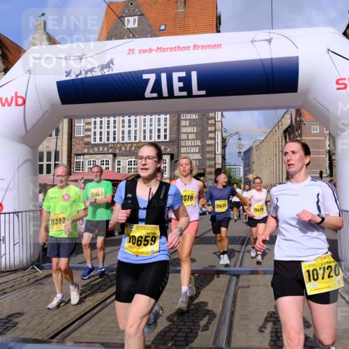 13.09.2026 - 21. swb-Marathon Bremen Tim E. http://msf.ph/oto/10331095 13.09.2026 11:04:14 Ziel 10152, 10357, 10403, 10429, 10607, 10659, 10720, 10726, 10796, 10912, 10913, 10918, 11149, 11318, 11319, 11325, 11451, 11470, 11471, 11511, 11618, 11868, 11909, 11967, 12140, 12260, 12392, 12433, 12504 meine-sportfotos.de