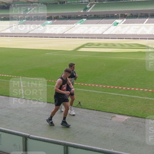 13.09.2026 - 21. swb-Marathon Bremen Michael Burmester http://msf.ph/oto/10331108 13.09.2026 13:02:46 Laufen im Stadion 150, 282, 488, 531, 596, 722, 762, 930, 936, 940, 946, 1006, 1014, 1067, 1163, 1250, 1436, 1458, 1460, 1611, 1771, 1896, 2033, 2047, 2062, 2276, 2292, 2345, 2364, 2378, 2421, 2434, 2513, 2625, 2638, 2666, 2668, 2779, 2900, 2934, 2977, 2987, 3013, 3044, 3114, 3135, 3163, 3164, 3187, 3248, 3258, 3294, 3334, 3360, 3374, 3392, 3402, 3460, 3496, 3510, 3527, 3576, 3585, 3597, 3603, 3667, 3721, 3806, 3846, 3852, 3859, 3893, 3938, 3970, 3983, 4000, 4077, 4133, 4506, 4558 meine-sportfotos.de