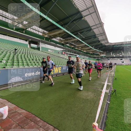 13.09.2026 - 21. swb-Marathon Bremen Michael Burmester http://msf.ph/oto/10331141 13.09.2026 13:37:36 Laufen im Stadion 144, 284, 360, 398, 410, 421, 444, 491, 590, 756, 799, 848, 971, 983, 1132, 1135, 1279, 1620, 1734, 1762, 1887, 1934, 1951, 2060, 2078, 2227, 2376, 2639, 2642, 2687, 2772, 2842, 2892, 2925, 2926, 2939, 3169, 3178, 3299, 3303, 3408, 3427, 3499, 3570, 3640, 3646, 3731, 3779, 3839, 3919, 3985, 3992, 3993, 4084, 4147, 4148, 4210, 4252, 4314, 4416, 4464, 4538, 4767, 4801, 4845, 4863, 4939, 5034, 5138, 5145, 5166, 5182, 5210, 5453, 5461, 5536, 5679, 6309, 170 meine-sportfotos.de