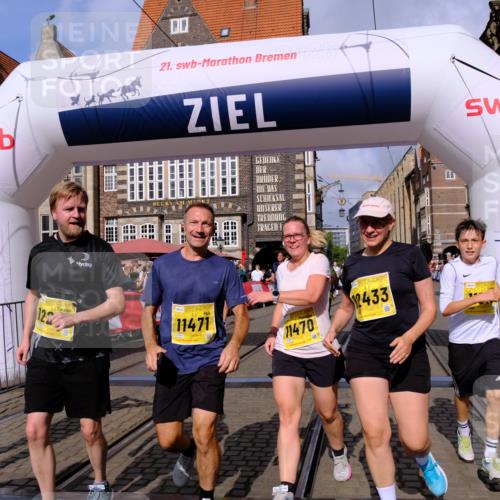 13.09.2026 - 21. swb-Marathon Bremen Tim E. http://msf.ph/oto/10331149 13.09.2026 11:04:16 Ziel 10152, 10357, 10390, 10403, 10429, 10516, 10607, 10659, 10671, 10672, 10720, 10726, 10796, 10912, 10913, 10918, 11149, 11318, 11319, 11325, 11451, 11470, 11471, 11511, 11618, 11909, 11967, 12103, 12113, 12140, 12260, 12392, 12433, 12504 meine-sportfotos.de