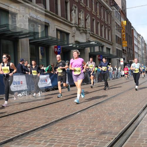 13.09.2026 - 21. swb-Marathon Bremen Strokosch-Dieckow http://msf.ph/oto/10331162 13.09.2026 11:03:00 Ziel 10092, 10150, 10187, 10195, 10237, 10309, 10528, 10531, 10598, 10724, 10727, 10904, 10959, 11070, 11493, 11598, 11676, 11773, 11830, 11836, 12068, 12184, 12185, 12214, 12483, 12611, 10185, 10190, 10296, 10633, 10715, 10731, 10783, 10945, 10954, 10955, 10985, 11095, 11096, 11107, 11313, 11564, 11697, 11701, 11719, 11730, 11776, 11785, 12071, 12154, 12247, 12421, 12432, 12448, 12451, 12465, 12483 meine-sportfotos.de