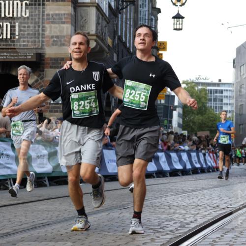 13.09.2026 - 21. swb-Marathon Bremen Strokosch-Dieckow http://msf.ph/oto/10331167 13.09.2026 13:15:22 Ziel 889, 1510, 1664, 2383, 3206, 3357, 3504, 3717, 4382, 4968, 4992, 5149, 5294, 5298, 5385, 5417, 5471, 5796, 6351, 6379, 6404, 6521, 6528, 6717, 6902, 7190, 7432, 7515, 8238, 9253, 9338, 9363, 9523, 9797, 13139, 13141, 1445, 3346, 4212, 4646, 4653, 4663, 6162, 6526, 7203, 7291, 7346, 7992, 9029, 9391, 9777 meine-sportfotos.de
