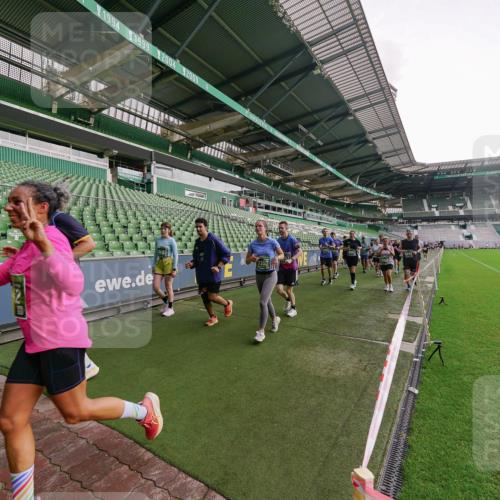 13.09.2026 - 21. swb-Marathon Bremen Michael Burmester http://msf.ph/oto/10331172 13.09.2026 13:37:39 Laufen im Stadion 144, 284, 360, 398, 410, 421, 444, 491, 590, 756, 799, 848, 971, 983, 1132, 1135, 1279, 1620, 1734, 1762, 1887, 1934, 1951, 2060, 2078, 2227, 2376, 2639, 2642, 2687, 2772, 2842, 2892, 2925, 2926, 2939, 3178, 3299, 3303, 3383, 3408, 3427, 3499, 3570, 3640, 3646, 3731, 3779, 3839, 3919, 3985, 3992, 3993, 4084, 4147, 4148, 4210, 4252, 4314, 4416, 4464, 4538, 4767, 4801, 4845, 4863, 4939, 5034, 5138, 5145, 5166, 5182, 5210, 5453, 5461, 5536, 5679, 6309, 170 meine-sportfotos.de