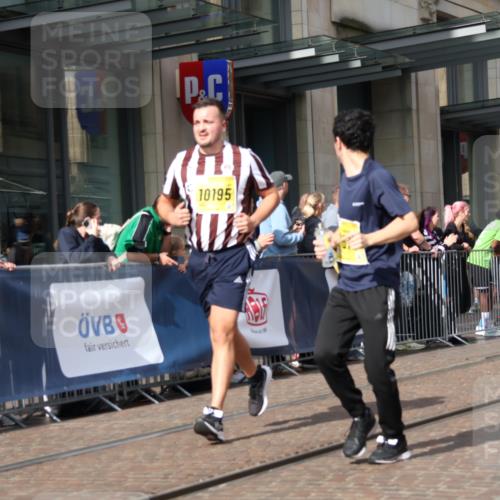 13.09.2026 - 21. swb-Marathon Bremen Strokosch-Dieckow http://msf.ph/oto/10331229 13.09.2026 11:03:02 Ziel 10092, 10150, 10187, 10195, 10237, 10309, 10528, 10531, 10598, 10724, 10727, 10904, 10959, 11070, 11211, 11411, 11493, 11598, 11676, 11773, 11830, 11836, 12068, 12184, 12185, 12214, 12611, 10185, 10190, 10296, 10633, 10715, 10731, 10783, 10945, 10954, 10955, 10985, 11095, 11096, 11107, 11313, 11564, 11697, 11701, 11719, 11730, 11776, 11785, 12071, 12247, 12421, 12432, 12448, 12451, 12465, 12483 meine-sportfotos.de