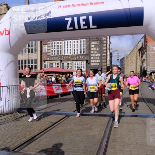 13.09.2026 - 21. swb-Marathon Bremen Tim E. http://msf.ph/oto/10331232 13.09.2026 11:04:23 Ziel 10291, 10390, 10403, 10516, 10607, 10659, 10671, 10672, 10720, 10726, 10912, 10913, 11149, 11221, 11318, 11319, 11470, 11471, 11511, 11539, 11618, 11726, 11909, 12001, 12103, 12113, 12140, 12260, 12276, 12392, 12433 meine-sportfotos.de