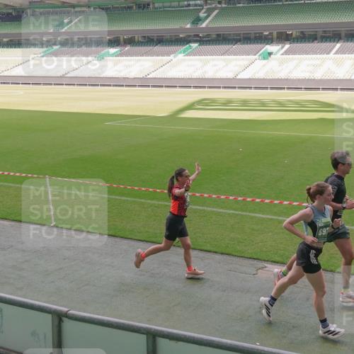 13.09.2026 - 21. swb-Marathon Bremen Michael Burmester http://msf.ph/oto/10331239 13.09.2026 13:02:54 Laufen im Stadion 150, 488, 531, 596, 722, 725, 762, 930, 936, 940, 946, 1006, 1014, 1067, 1163, 1250, 1436, 1458, 1460, 1611, 1771, 1896, 2033, 2047, 2062, 2223, 2276, 2292, 2345, 2364, 2378, 2421, 2434, 2513, 2625, 2638, 2666, 2668, 2779, 2900, 2934, 2977, 2987, 3013, 3044, 3114, 3135, 3163, 3164, 3187, 3248, 3258, 3294, 3334, 3360, 3392, 3402, 3460, 3496, 3510, 3527, 3576, 3585, 3597, 3603, 3618, 3667, 3721, 3806, 3846, 3852, 3859, 3893, 3938, 3970, 3983, 4000, 4077, 4133, 4506, 4558 meine-sportfotos.de