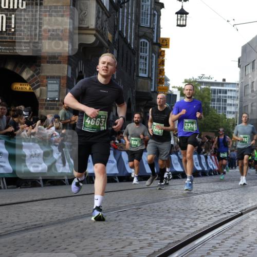 13.09.2026 - 21. swb-Marathon Bremen Strokosch-Dieckow http://msf.ph/oto/10331366 13.09.2026 13:15:28 Ziel 1510, 1664, 2383, 3357, 3504, 3717, 3743, 4111, 4382, 4992, 5003, 5149, 5294, 5298, 5385, 5417, 5471, 6351, 6521, 6528, 6717, 6773, 6902, 7190, 7432, 7497, 7515, 7730, 8238, 9253, 9338, 9363, 9483, 13137, 13139, 1033, 1445, 3346, 3536, 4212, 4573, 4653, 5533, 6162, 6515, 7203, 7992, 9029, 9391, 9475, 9777 meine-sportfotos.de