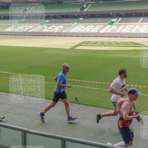 13.09.2026 - 21. swb-Marathon Bremen Michael Burmester http://msf.ph/oto/10331388 13.09.2026 13:03:02 Laufen im Stadion 150, 488, 531, 596, 722, 725, 762, 936, 940, 946, 1006, 1014, 1163, 1250, 1436, 1458, 1460, 1611, 1649, 1771, 2033, 2047, 2062, 2223, 2276, 2292, 2345, 2364, 2378, 2421, 2434, 2513, 2625, 2638, 2666, 2668, 2779, 2900, 2934, 2977, 2987, 3013, 3044, 3114, 3135, 3163, 3164, 3187, 3248, 3258, 3294, 3334, 3360, 3392, 3402, 3460, 3496, 3510, 3527, 3576, 3585, 3597, 3603, 3618, 3667, 3721, 3806, 3846, 3852, 3859, 3893, 3938, 3970, 3983, 4000, 4077, 4133, 4506, 4558 meine-sportfotos.de