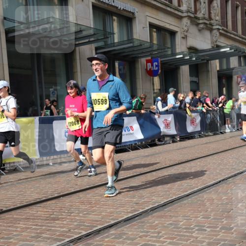 13.09.2026 - 21. swb-Marathon Bremen Strokosch-Dieckow http://msf.ph/oto/10331402 13.09.2026 11:03:07 Ziel 10092, 10150, 10187, 10237, 10309, 10420, 10724, 10902, 10904, 11211, 11411, 11598, 11655, 11746, 11773, 11830, 12068, 12184, 12185, 12611, 10185, 10195, 10296, 10528, 10531, 10598, 10633, 10715, 10727, 10731, 10783, 10954, 10955, 10959, 11070, 11095, 11107, 11313, 11493, 11564, 11676, 11697, 11719, 11730, 11785, 11836, 12071, 12214, 12247, 12421, 12432, 12448, 12465, 12483 meine-sportfotos.de
