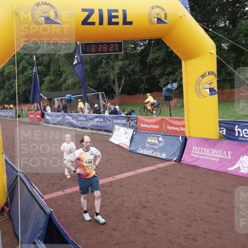 13.09.2026 - Airport Race Dennis Weichert http://msf.ph/oto/10331416 13.09.2026 10:29:01 Ziel 5308, 5443 meine-sportfotos.de