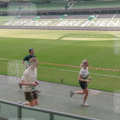 13.09.2026 - 21. swb-Marathon Bremen Michael Burmester http://msf.ph/oto/10331428 13.09.2026 13:03:05 Laufen im Stadion 150, 210, 488, 531, 596, 722, 725, 762, 881, 936, 940, 946, 1006, 1014, 1163, 1250, 1436, 1458, 1460, 1611, 1649, 1771, 2047, 2062, 2223, 2276, 2292, 2345, 2364, 2378, 2421, 2434, 2513, 2625, 2638, 2666, 2668, 2779, 2900, 2934, 2977, 2987, 3013, 3044, 3114, 3135, 3163, 3164, 3187, 3248, 3258, 3294, 3334, 3360, 3392, 3402, 3460, 3496, 3510, 3527, 3576, 3579, 3585, 3597, 3603, 3618, 3667, 3721, 3806, 3846, 3852, 3859, 3893, 3938, 3970, 3983, 4000, 4077, 4133, 4506, 4558 meine-sportfotos.de