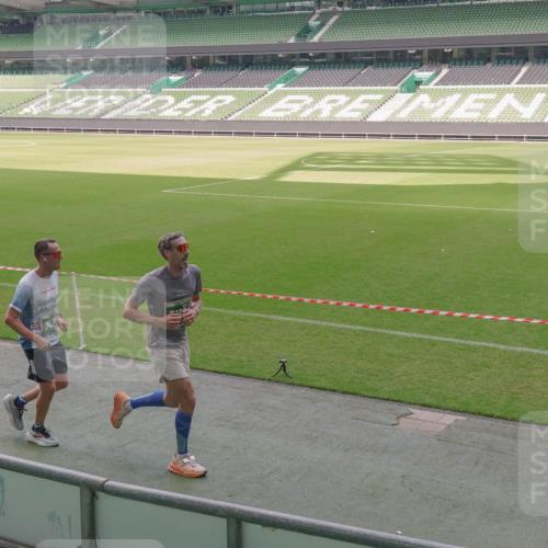 13.09.2026 - 21. swb-Marathon Bremen Michael Burmester http://msf.ph/oto/10331455 13.09.2026 13:03:06 Laufen im Stadion 150, 210, 488, 531, 596, 722, 725, 762, 881, 936, 940, 946, 1006, 1014, 1163, 1250, 1436, 1458, 1460, 1611, 1649, 1771, 2047, 2062, 2223, 2276, 2292, 2345, 2364, 2378, 2421, 2434, 2513, 2625, 2638, 2666, 2668, 2779, 2900, 2934, 2977, 2987, 3013, 3044, 3114, 3135, 3163, 3164, 3187, 3248, 3258, 3294, 3334, 3360, 3392, 3402, 3460, 3496, 3510, 3527, 3576, 3579, 3585, 3597, 3603, 3618, 3667, 3721, 3806, 3846, 3852, 3859, 3893, 3938, 3970, 3983, 4000, 4077, 4133, 4506, 4558 meine-sportfotos.de