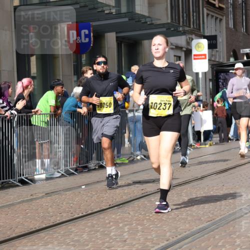13.09.2026 - 21. swb-Marathon Bremen Strokosch-Dieckow http://msf.ph/oto/10331488 13.09.2026 11:03:10 Ziel 10092, 10150, 10187, 10237, 10309, 10327, 10420, 10569, 10724, 10902, 10904, 10950, 11211, 11411, 11595, 11598, 11655, 11746, 11773, 11830, 12068, 12074, 12184, 12185, 12611, 10185, 10195, 10528, 10531, 10598, 10715, 10727, 10731, 10955, 10959, 11070, 11095, 11313, 11493, 11564, 11676, 11697, 11730, 11785, 11836, 12214, 12247, 12421, 12432, 12448, 12465, 12483 meine-sportfotos.de