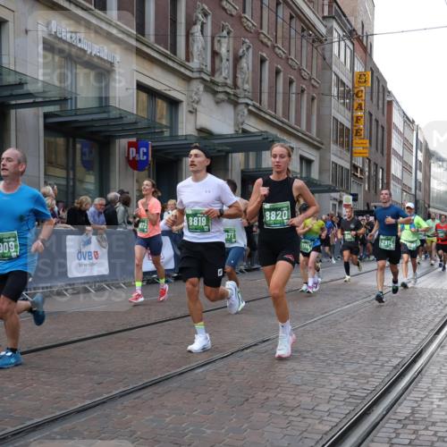 13.09.2026 - 21. swb-Marathon Bremen Strokosch-Dieckow http://msf.ph/oto/10331492 13.09.2026 13:22:45 Ziel 1809, 1900, 1935, 1963, 2040, 2306, 2367, 2827, 2914, 2961, 3098, 3145, 3233, 3374, 3560, 3729, 3920, 5114, 6737, 7909, 8231, 8304, 8377, 8646, 8671, 8672, 8732, 8787, 8819, 8820, 9827, 9921, 388, 913, 1933, 2402, 2481, 2771, 2806, 3855, 4483, 4697, 6707, 6792, 6891, 7586, 8547, 8551, 8694, 9090, 9510 meine-sportfotos.de