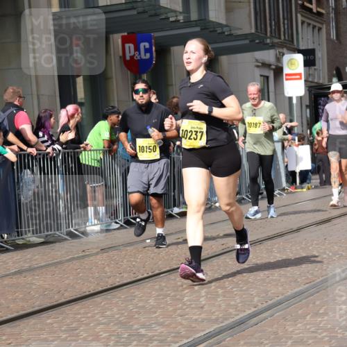 13.09.2026 - 21. swb-Marathon Bremen Strokosch-Dieckow http://msf.ph/oto/10331504 13.09.2026 11:03:10 Ziel 10092, 10150, 10187, 10237, 10309, 10327, 10420, 10569, 10724, 10902, 10904, 10950, 11211, 11411, 11595, 11598, 11655, 11746, 11773, 11830, 12068, 12074, 12184, 12185, 12611, 10185, 10195, 10528, 10531, 10598, 10715, 10727, 10731, 10955, 10959, 11070, 11095, 11313, 11493, 11564, 11676, 11697, 11730, 11785, 11836, 12214, 12247, 12421, 12432, 12448, 12465, 12483 meine-sportfotos.de